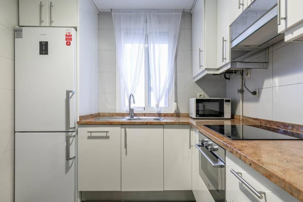 Homeabout La Latina Apartment Madrid Buitenkant foto